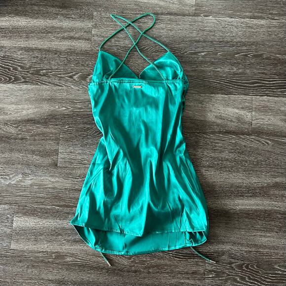NWT Manière De Voir Emerald Green Satin Ruched Mini Dress US 8 CrossStrap Halter - Picture 14 of 16